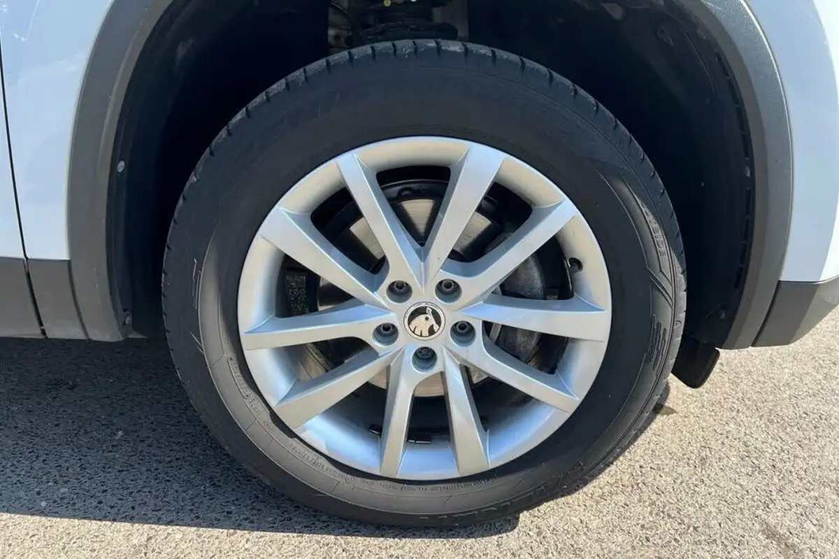 2020-skoda-kodiaq-15-tsi-se-5-dsg-big-30