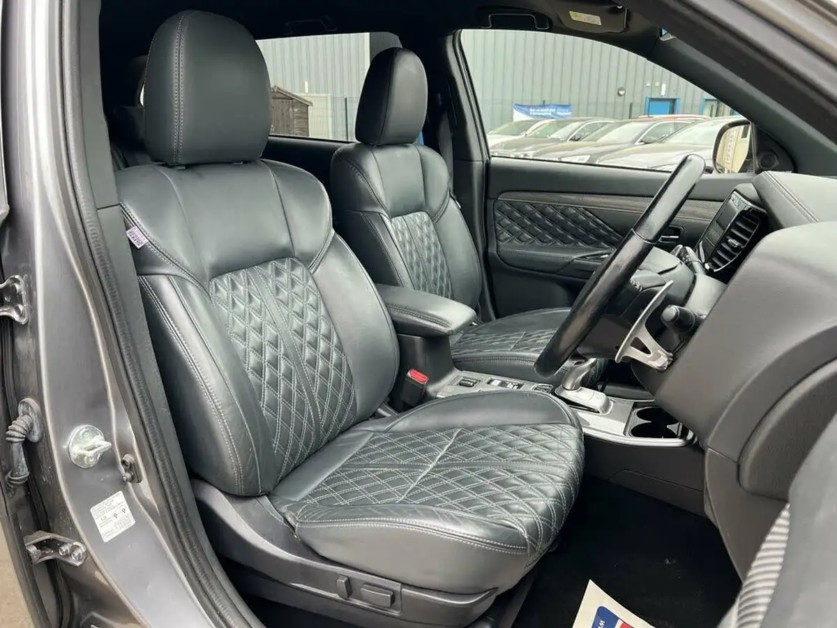 2018-mitsubishi-outlander-24-5h-phev-big-16
