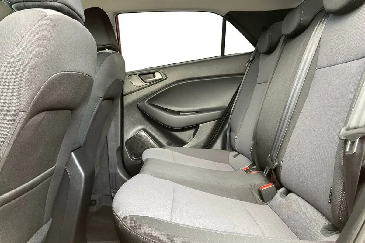 2019-hyundai-i20-10-t-gdi-premium-nav-isg-hatchback-5d-big-9