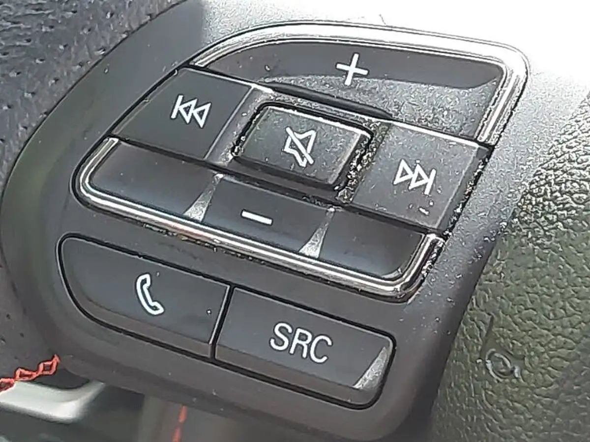 2023-mg-zs-suv-15-vti-tech-exclusive-big-15