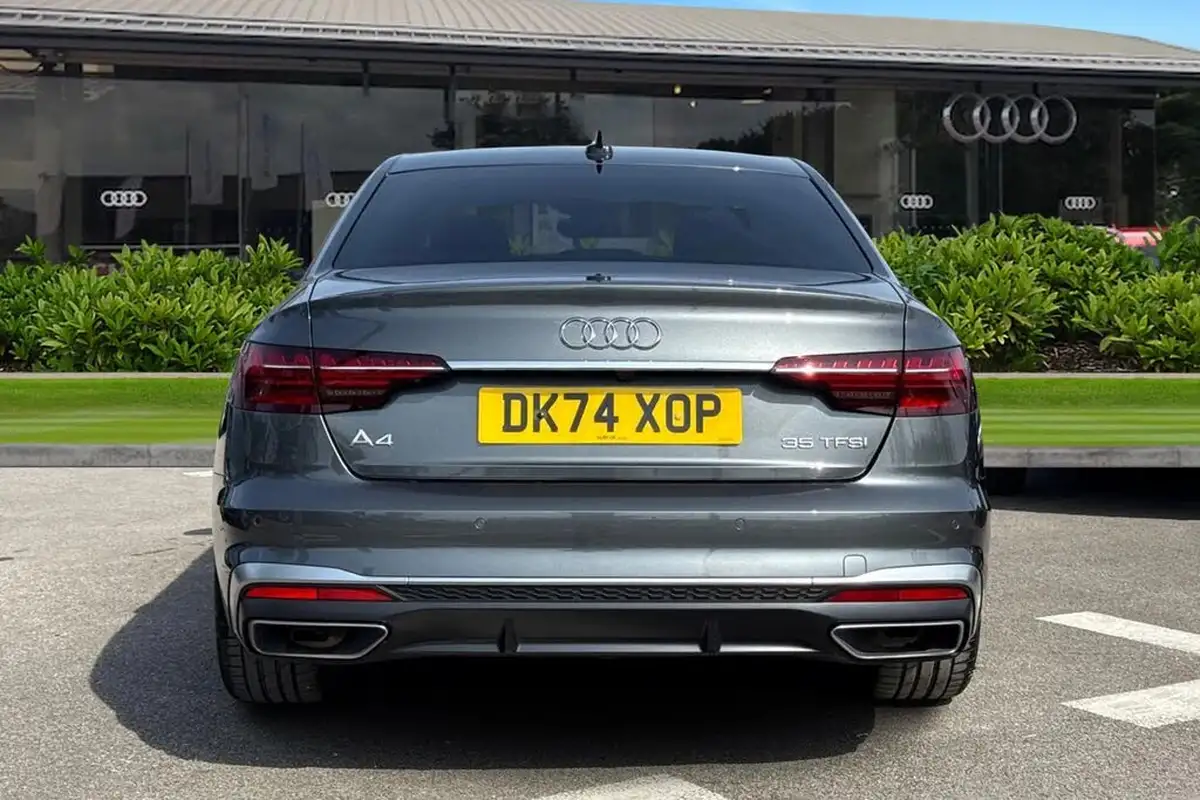 2024-audi-a4-20-35-tfsi-s-line-big-3