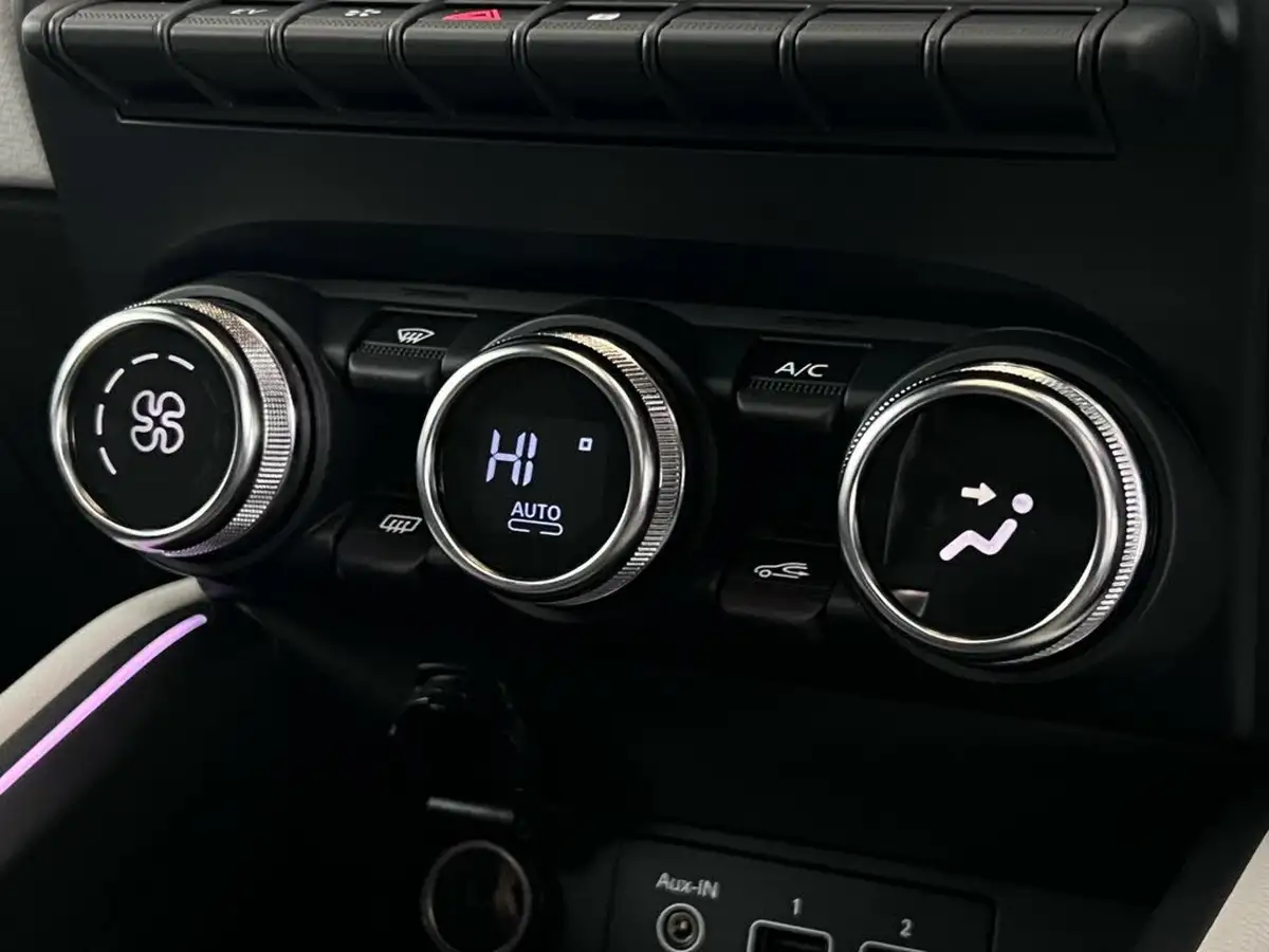 2023-renault-clio-16-techno-big-30
