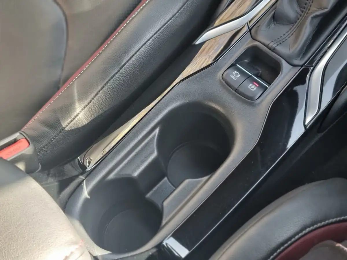 2020-toyota-corolla-18-vvt-i-excel-trk-hatchback-big-22