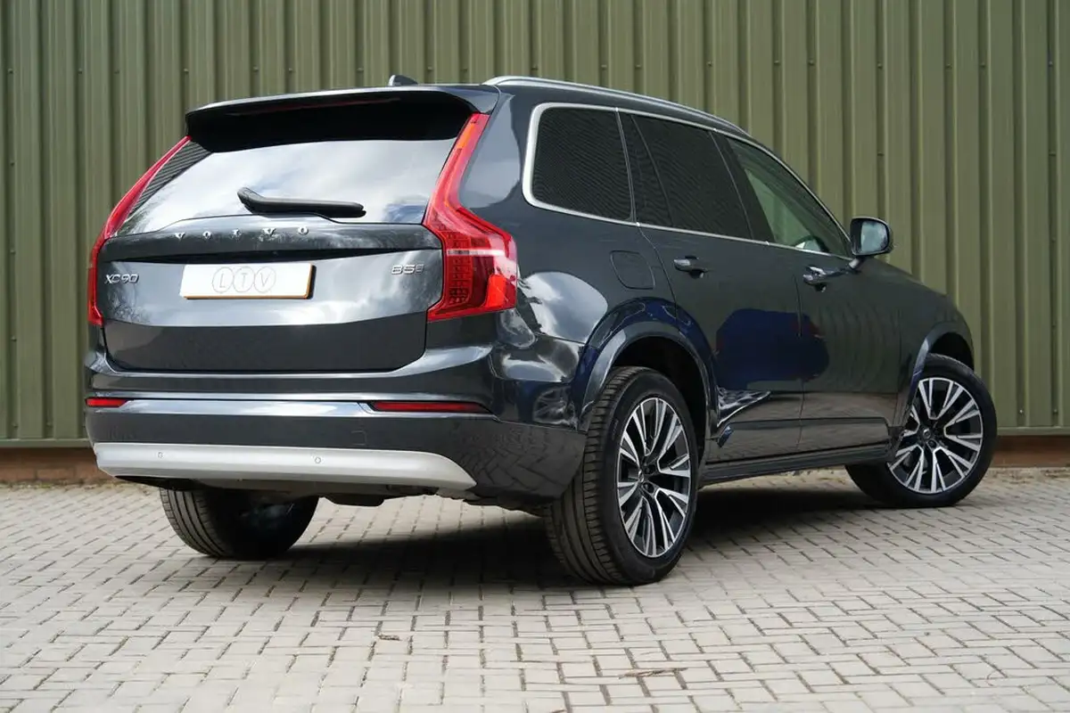 2022-volvo-xc90-20td-b5-momentum-big-6
