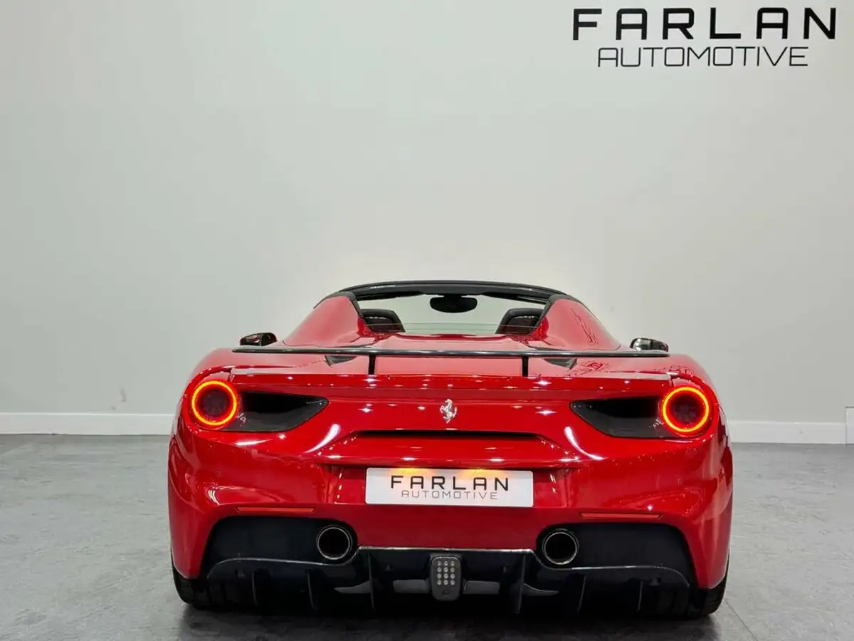 2018-ferrari-488-39-488-spider-big-76