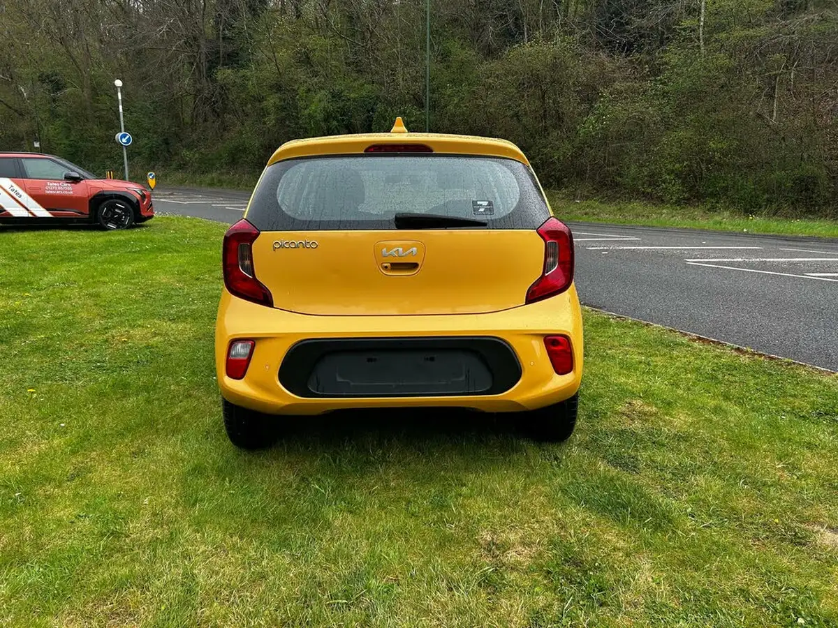 2023-kia-picanto-10-3-big-3