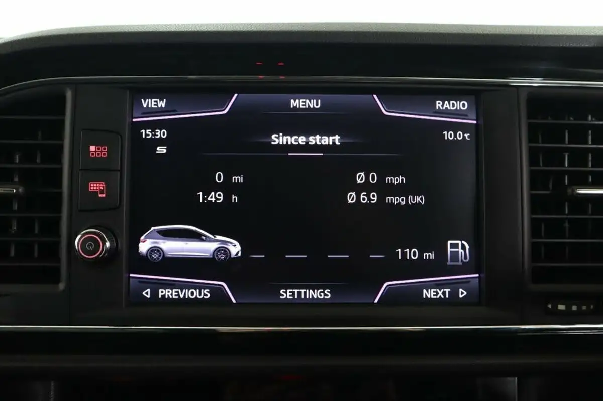 2019-seat-leon-20-tsi-fr-sport-hatchback-big-38