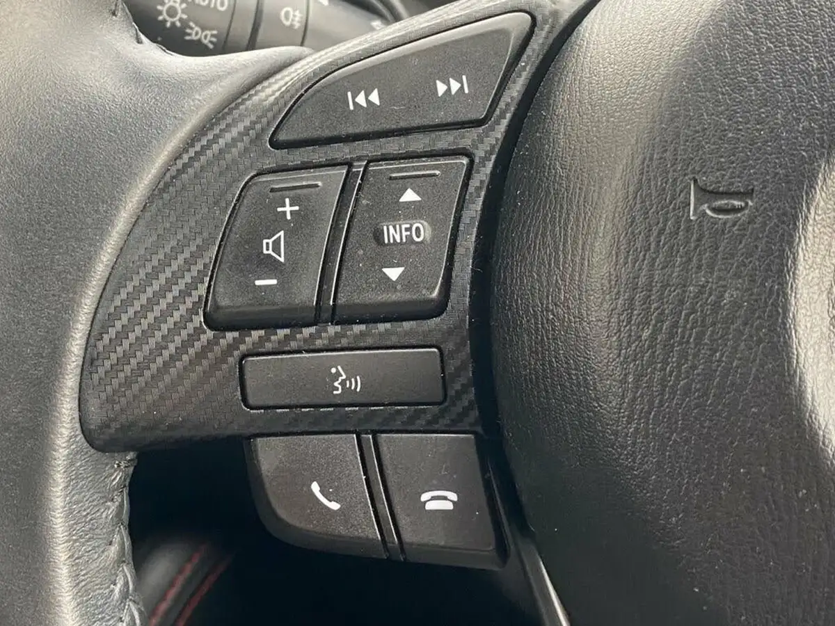 2016-mazda-mazda2-15td-sport-nav-big-45