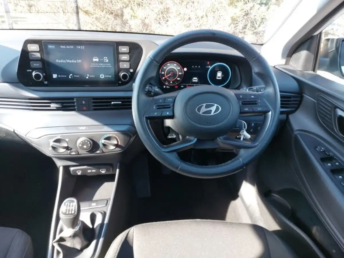 2024-hyundai-i20-10-t-gdi-advance-big-6