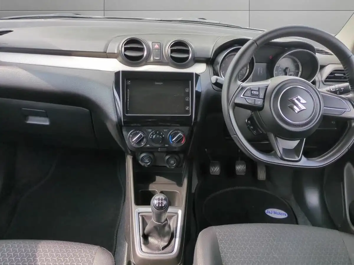 2020-suzuki-swift-12-dualjet-sz-t-90ps-1242cc-big-9