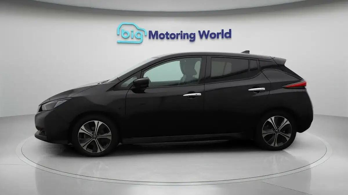 2021-nissan-leaf-e-n-connecta-big-4