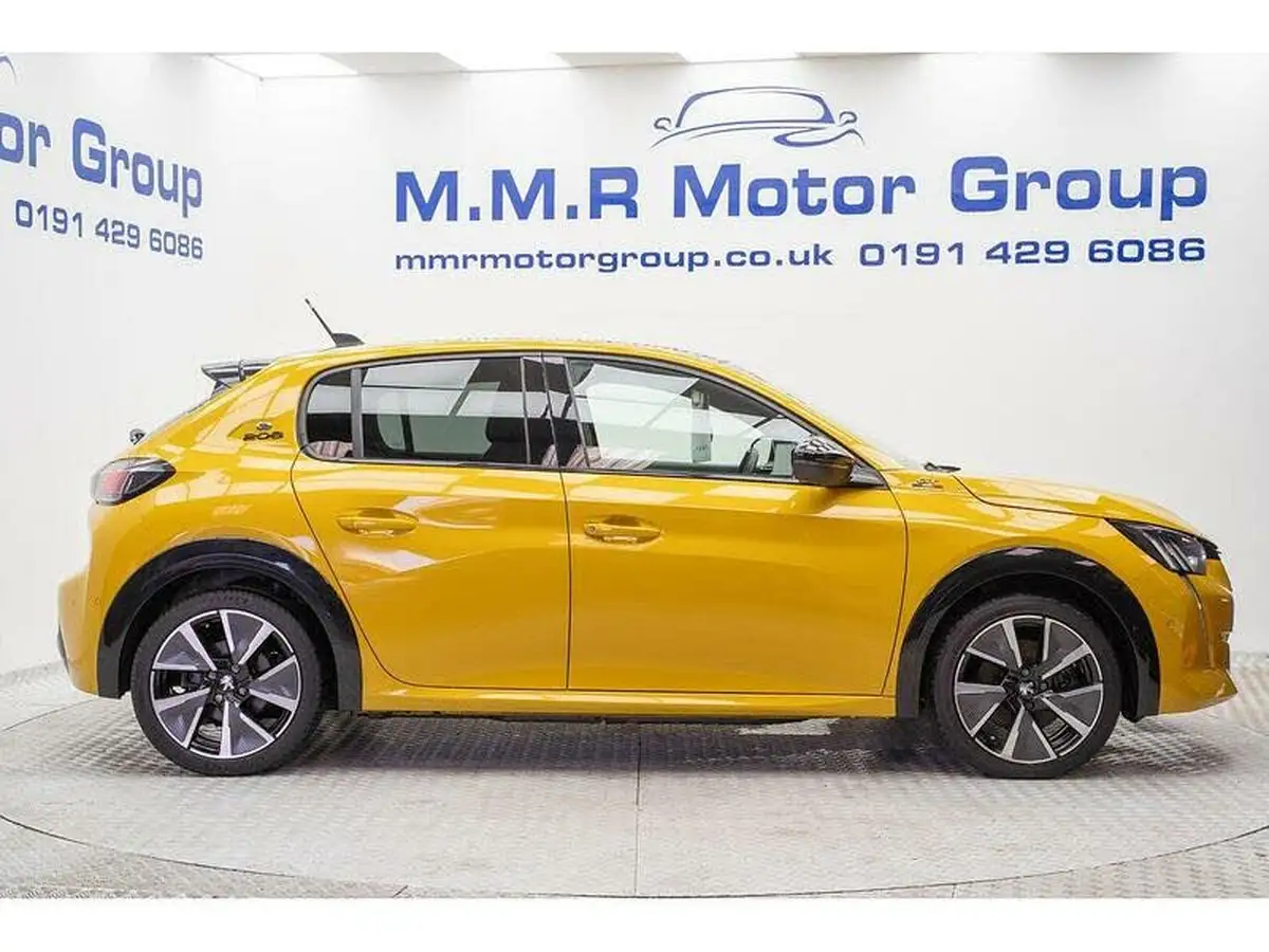 2021-peugeot-208-e-gt-50kwh-big-8