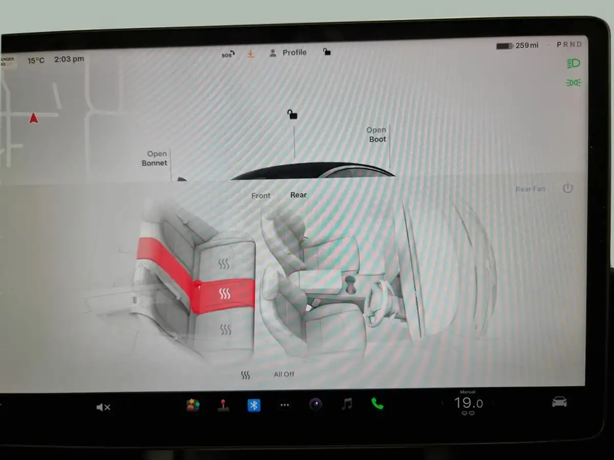 2022-tesla-model-3-e-long-range-big-24