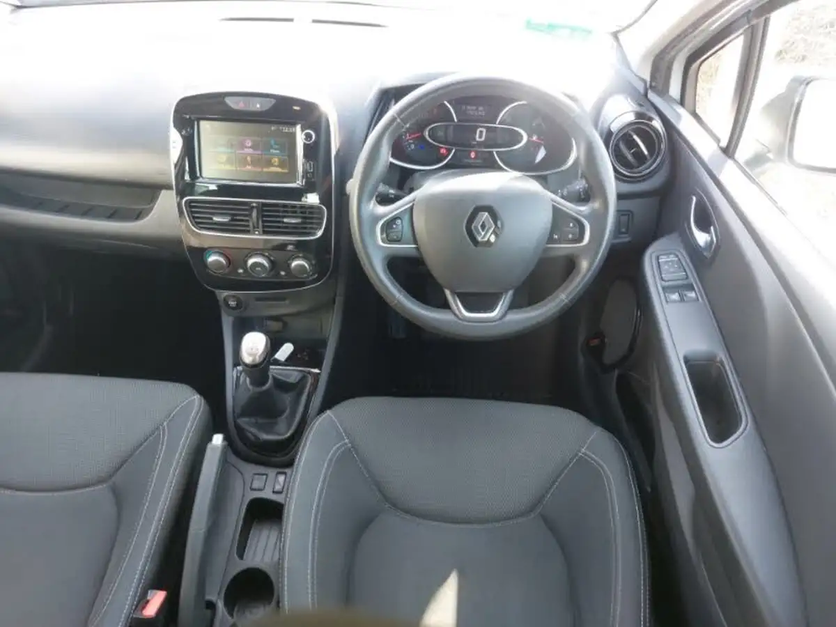 2019-renault-clio-15dci-iconic-90ps-ss-big-6