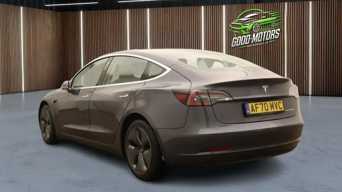 2020-tesla-model-3-e-long-range-big-4