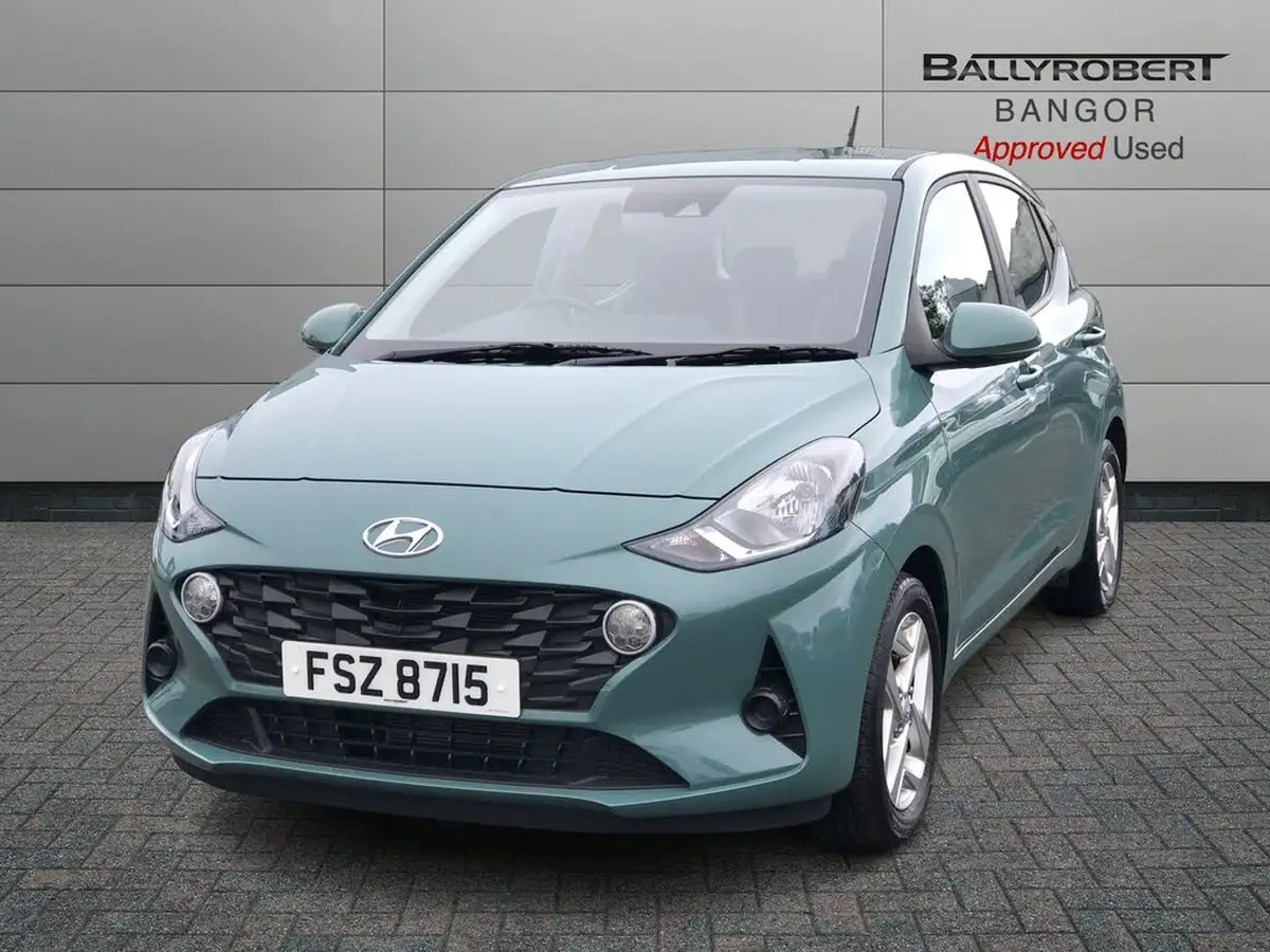 2022-hyundai-i10-12-se-connect-auto-big-13