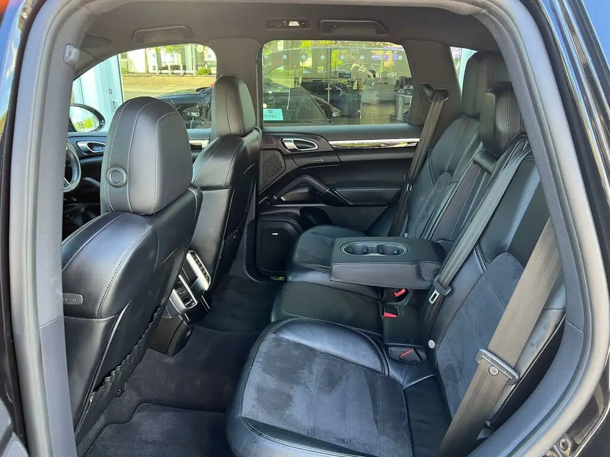 2018-porsche-cayenne-30-s-e-hybrid-platinum-edition-big-15