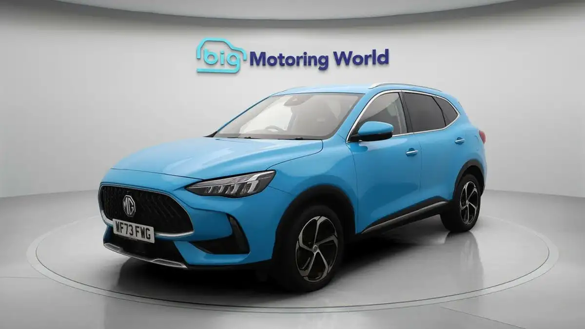 2023-mg-hs-15t-gdi-trophy-162ps-big-3