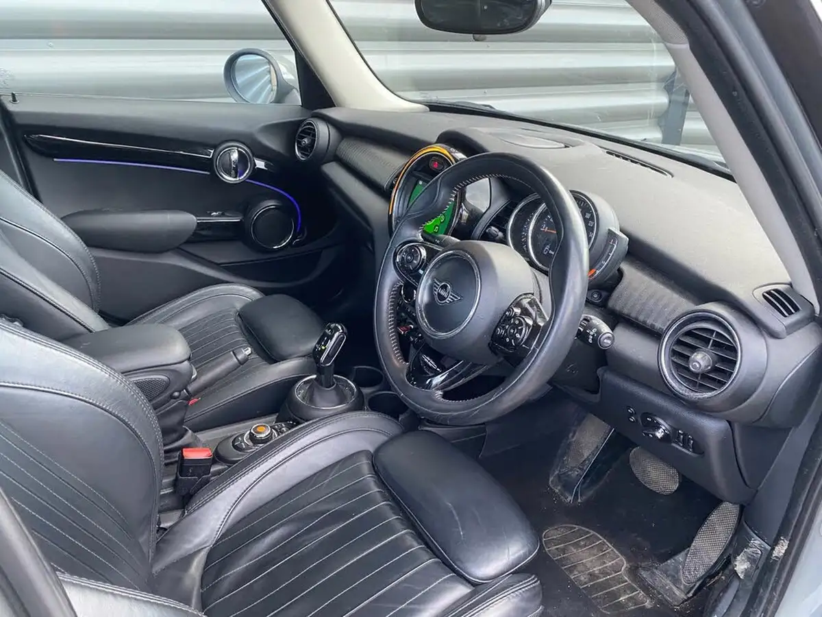 2019-mini-cooper-15-cooper-exclusive-134bhp-hatchback-5d-auto-big-15