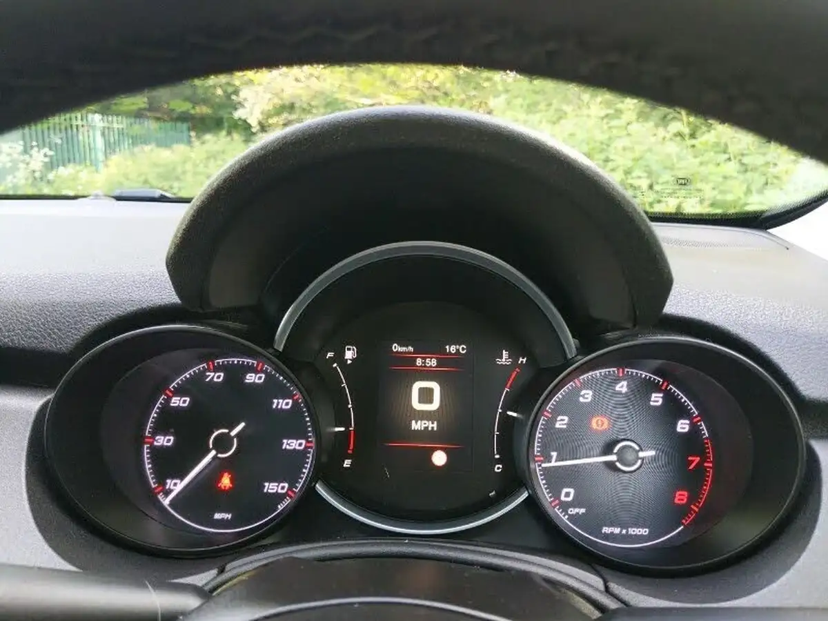 2023-fiat-500x-10-firefly-turbo-cross-big-16