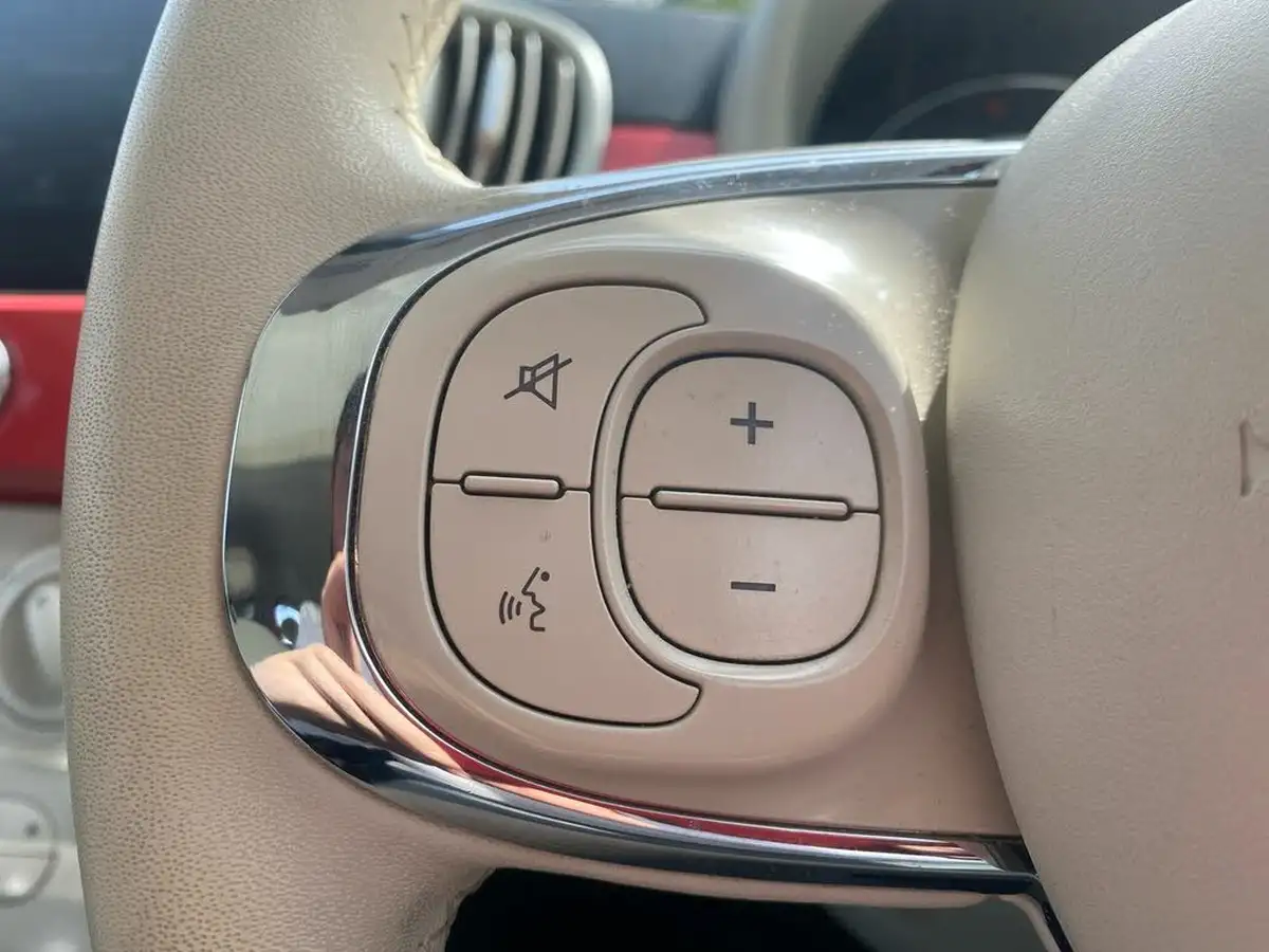 2019-fiat-500-12-lounge-ss-big-15