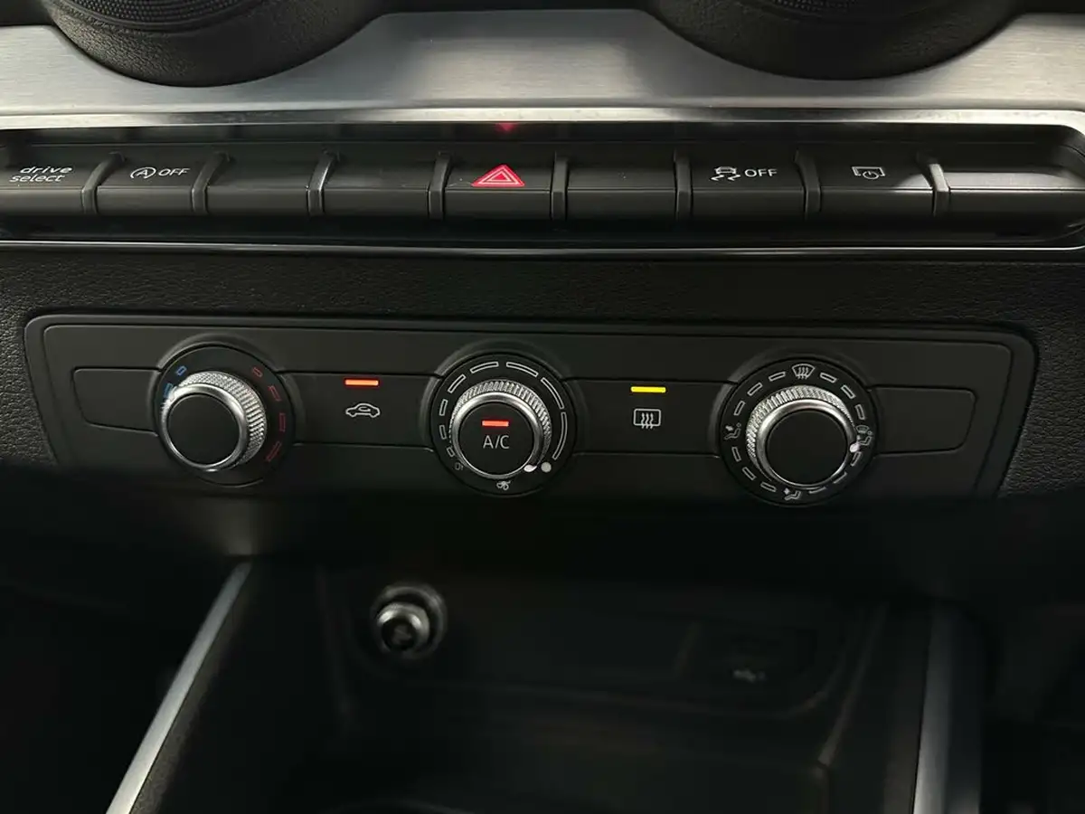 2017-audi-q2-16tdi-s-line-115ps-big-19