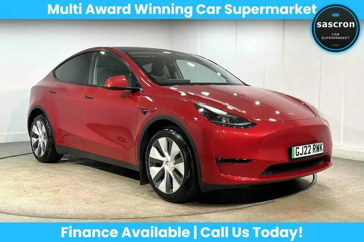 2022-tesla-model-y-e-long-range-big-0