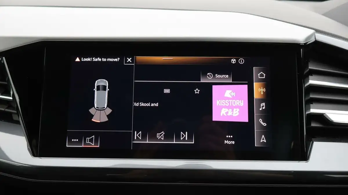 2022-audi-q4-e-tron-40e-s-line-station-wagon-big-26