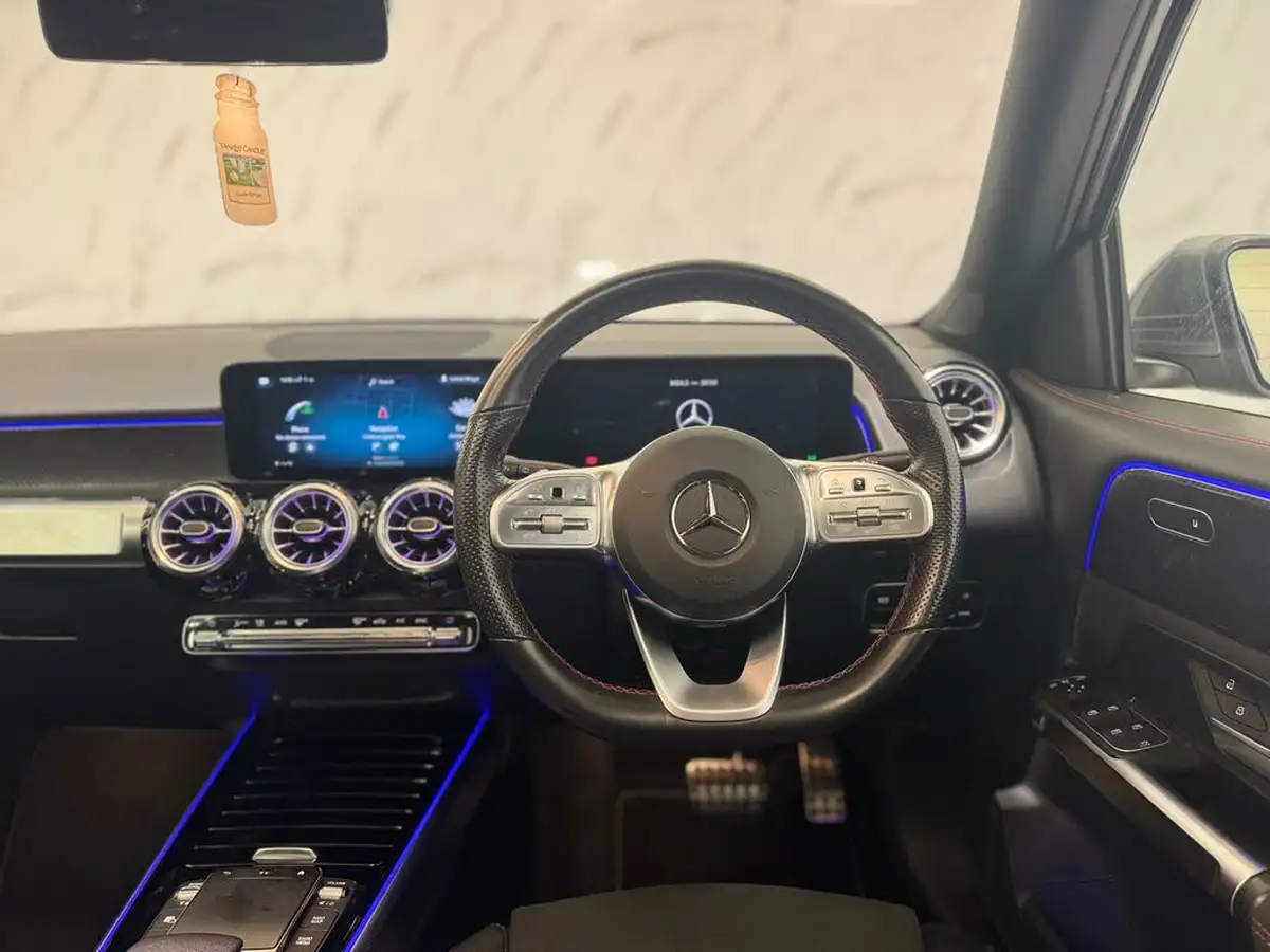 2023-mercedes-benz-glb-class-13-glb200-amg-line-premium-plus-night-edition-big-29