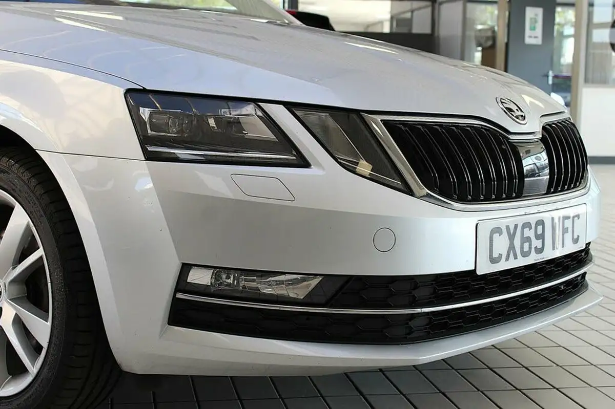 2019-skoda-octavia-20tdi-se-l-estate-big-6
