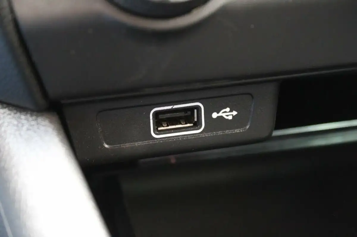 2019-skoda-octavia-20tdi-se-l-estate-big-30