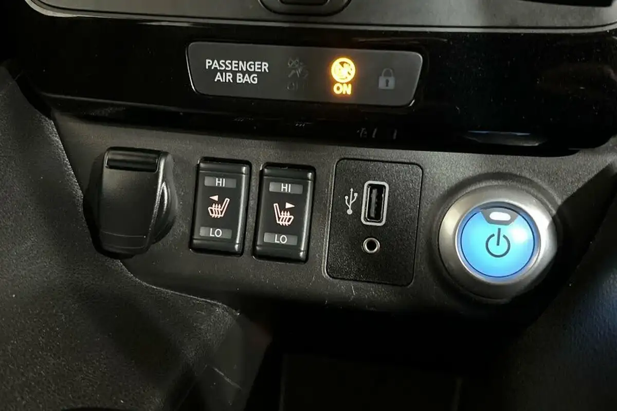2020-nissan-leaf-e-e-tekna-spare-wheel-big-15
