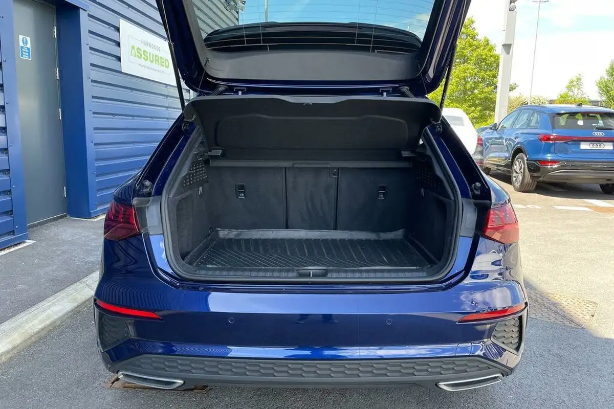 2023-audi-a3-20-35-tdi-s-line-sportback-5d-big-18