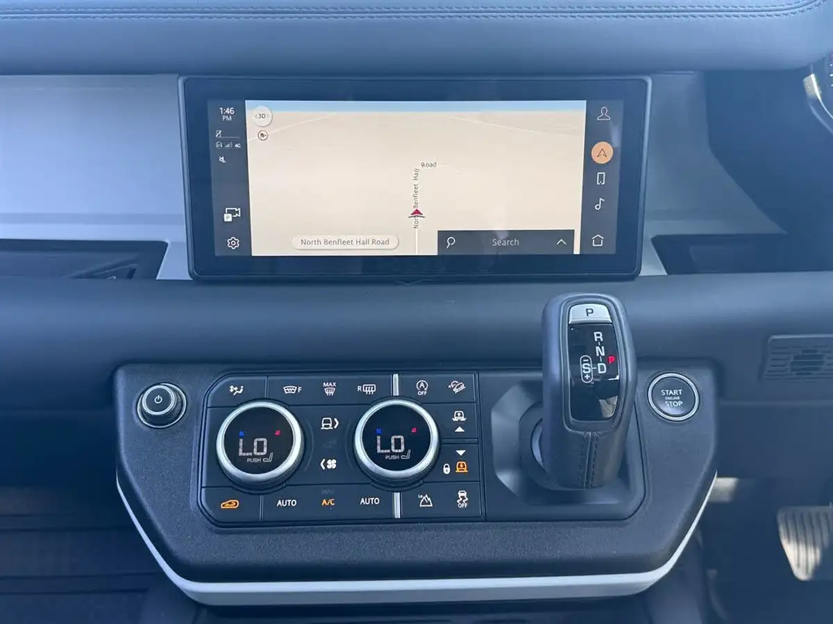 2023-land-rover-110-defender-30-d250-xs-edition-big-10