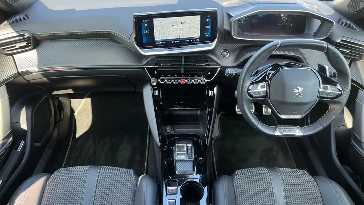 2023-peugeot-2008-suv-12-puretech-gt-130bhp-station-wagon-eat8-big-3