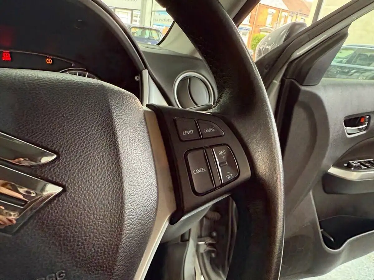 2018-suzuki-vitara-10-boosterjet-sz-t-big-29
