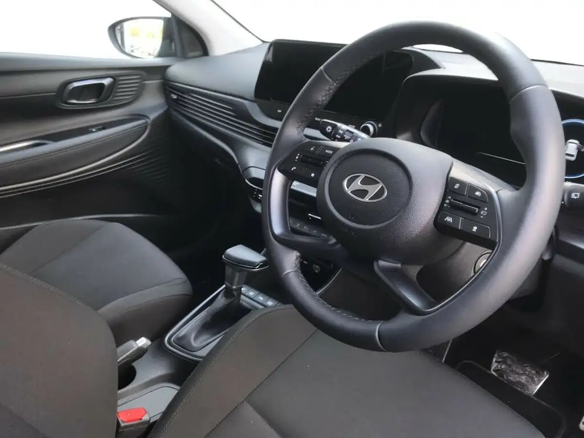 2025-hyundai-bayon-10-t-gdi-premium-100ps-7dct-big-14