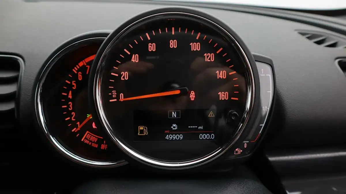 2019-mini-clubman-20-cooper-s-sport-comfort-big-10