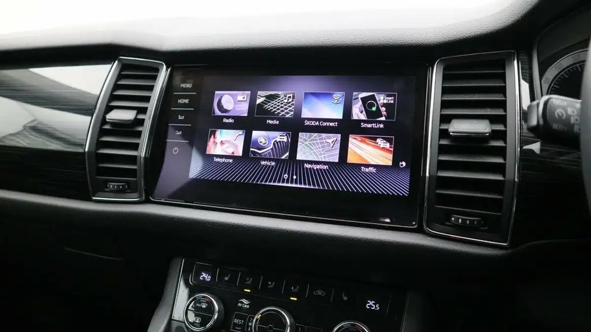 2019-skoda-kodiaq-20tdi-se-l-150ps-7-seats-scr-dsg-big-6