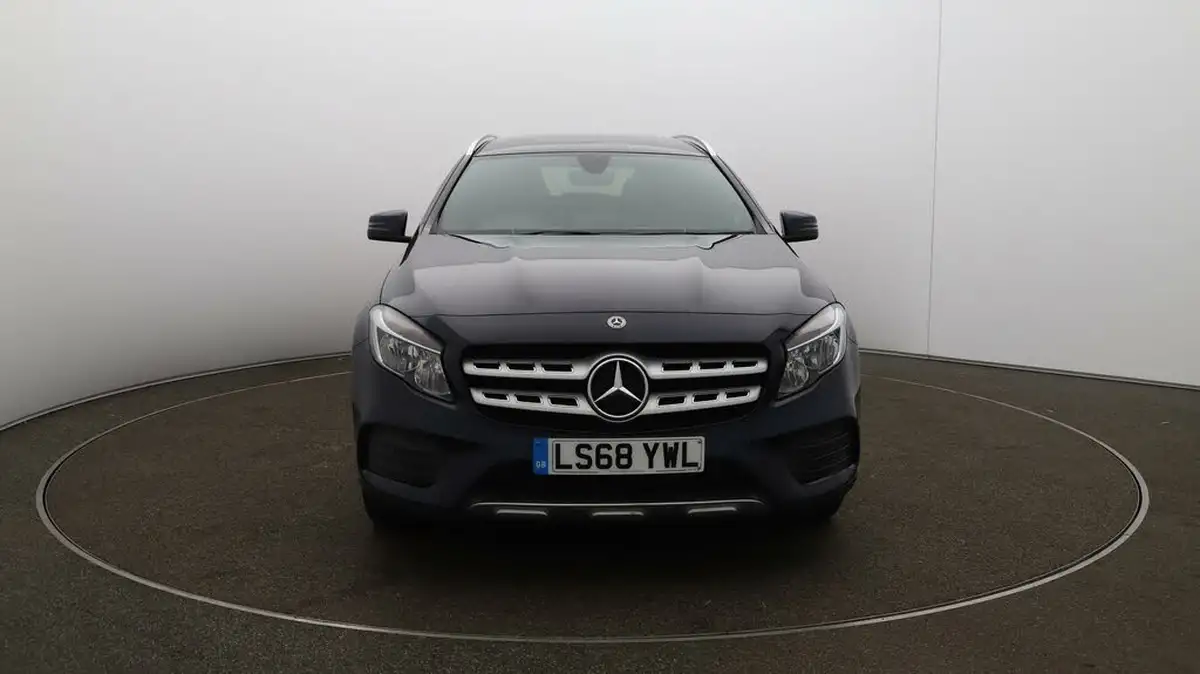 2018-mercedes-benz-gla-class-21d-gla-220d-amg-line-177ps-ss-big-32