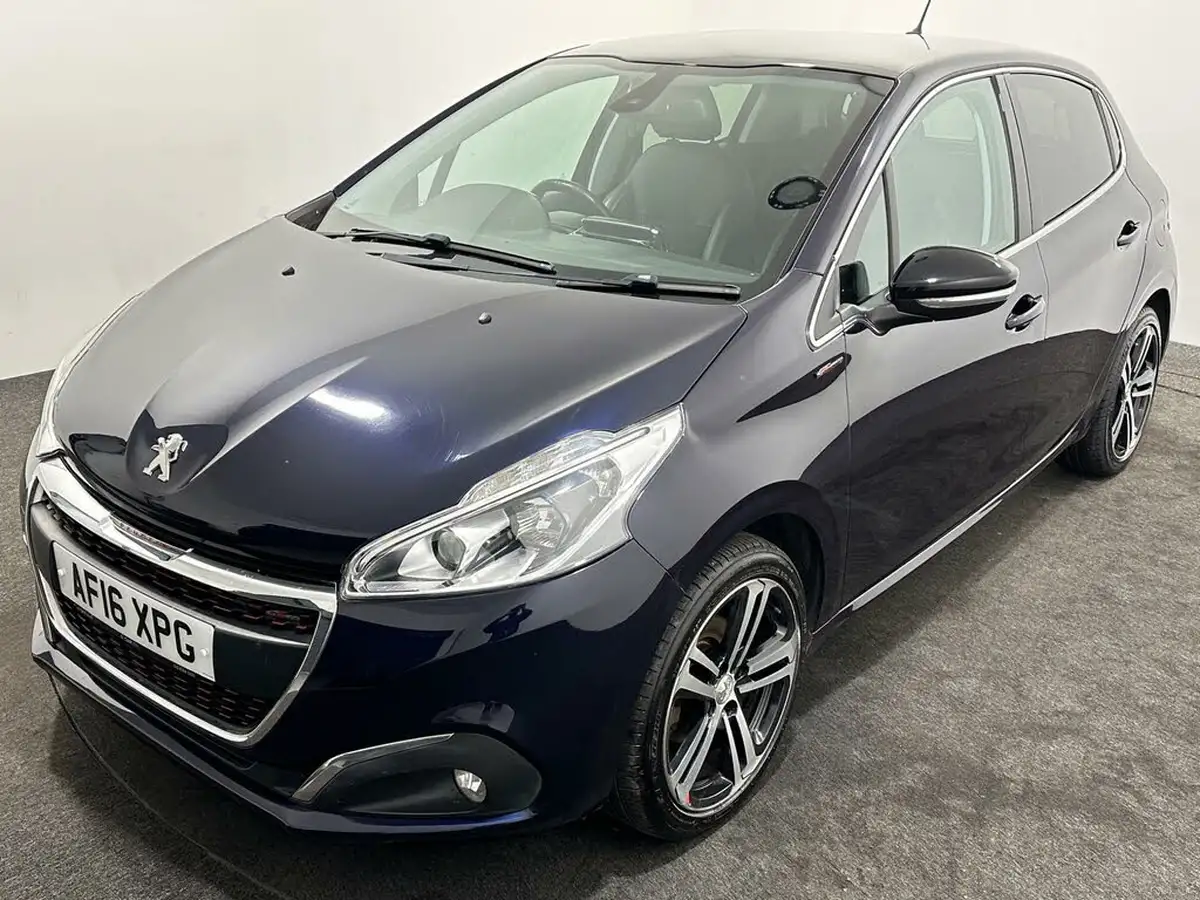 2016-peugeot-208-12-puretech-gt-line-5d-big-48