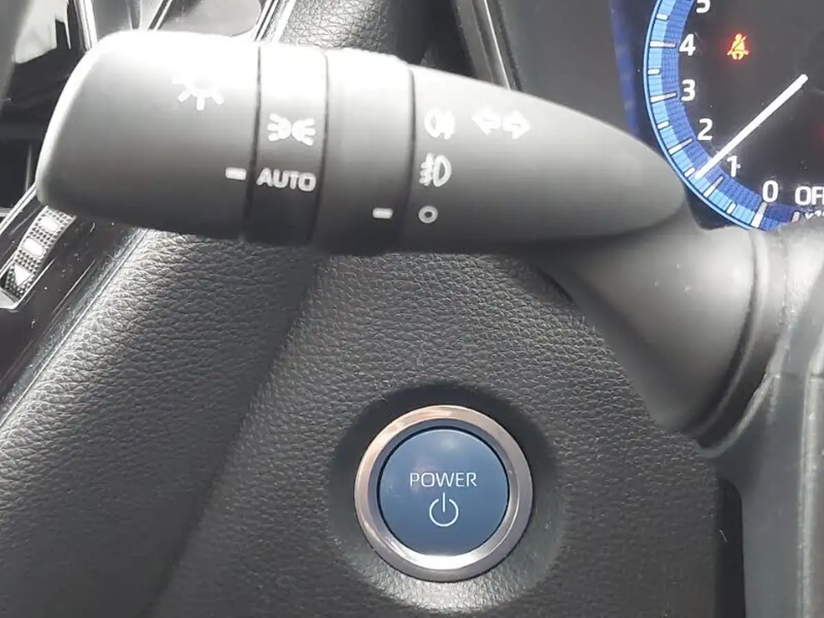 2022-toyota-corolla-20-vvt-i-icon-193bhp-hatchback-big-16