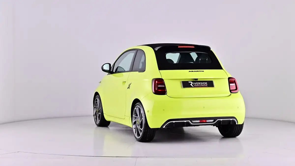 2023-abarth-500c-e-500e-turismo-big-73