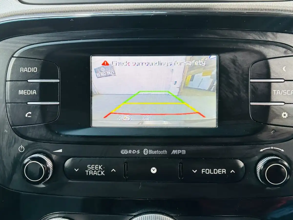 2014-kia-soul-16td-connect-auto-big-16