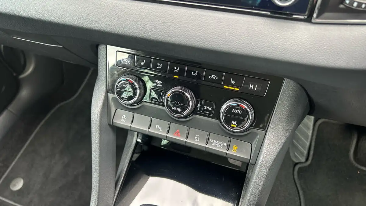 2023-skoda-karoq-15-tsi-se-l-dsg-big-27