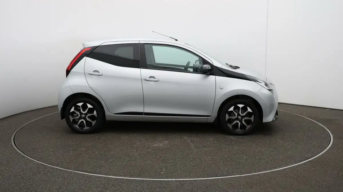2020-toyota-aygo-10-vvt-i-x-trend-big-40