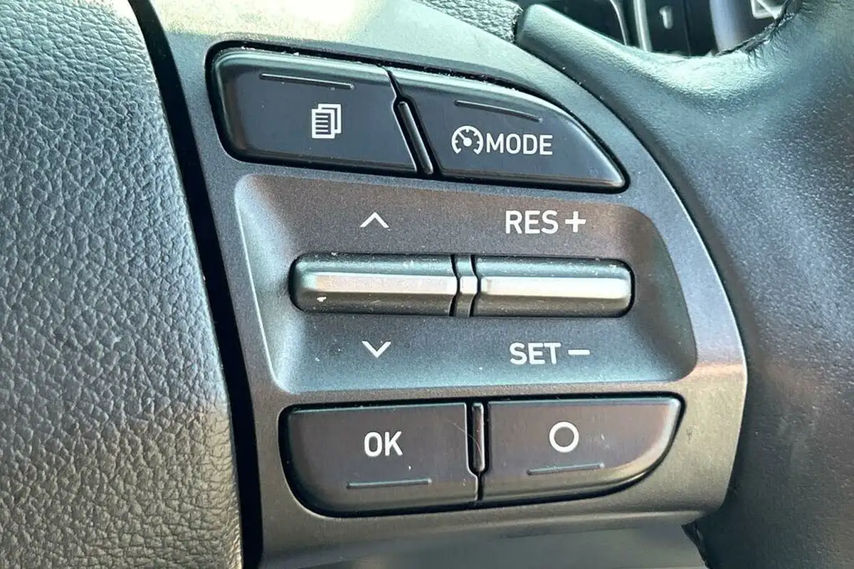 2020-hyundai-kona-16-gdi-premium-hybrid-smart-sense-big-20
