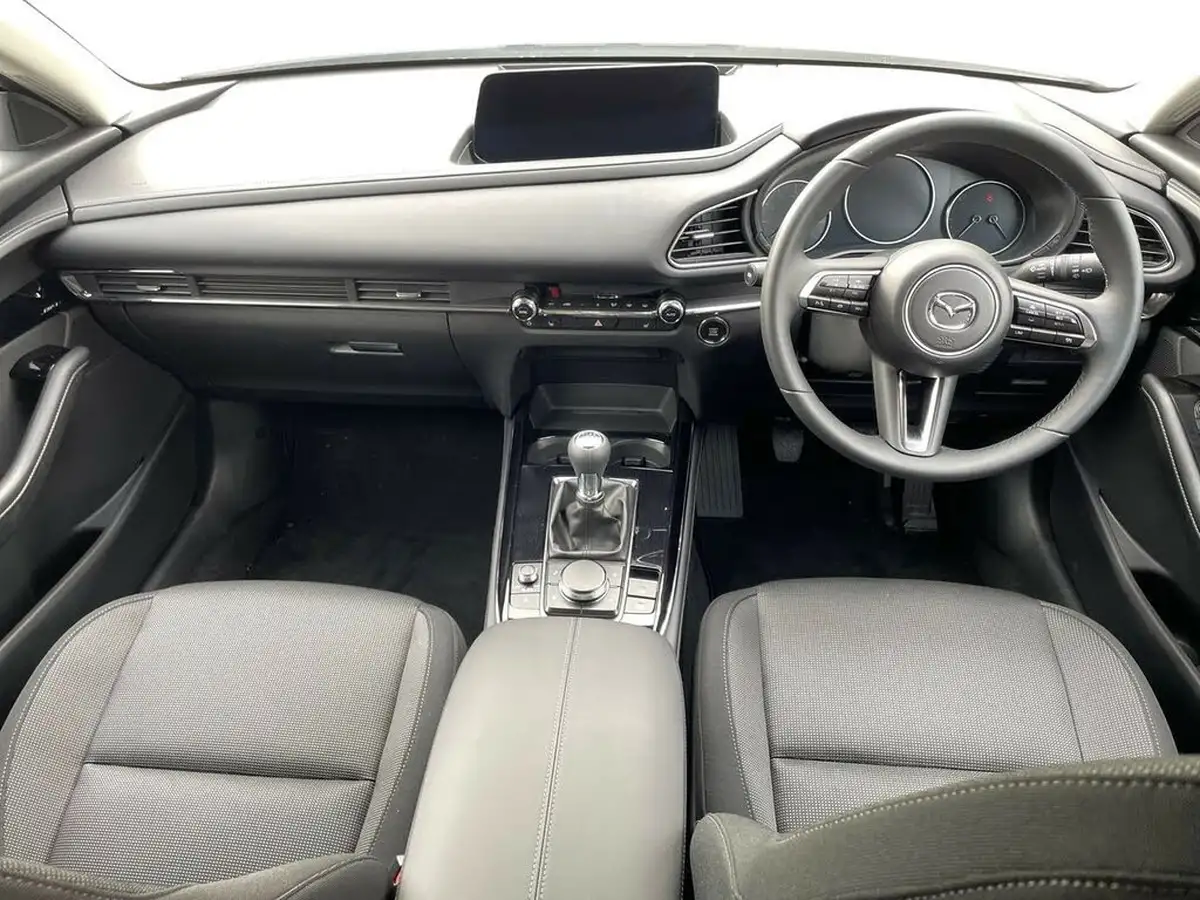 2025-mazda-cx-30-25-e-skyactiv-g-exclusive-line-big-12