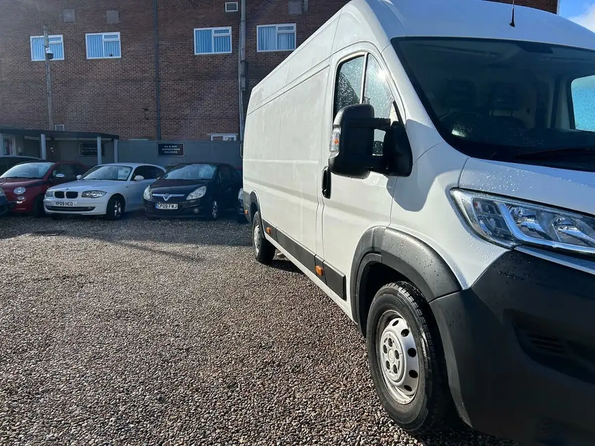 2019-citroen-relay-20bluehdi-35-l4h2-enterprise-big-44