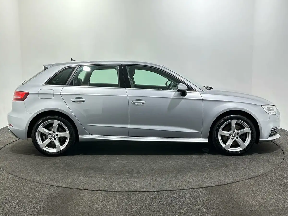 2020-audi-a3-14-40-e-tron-big-7